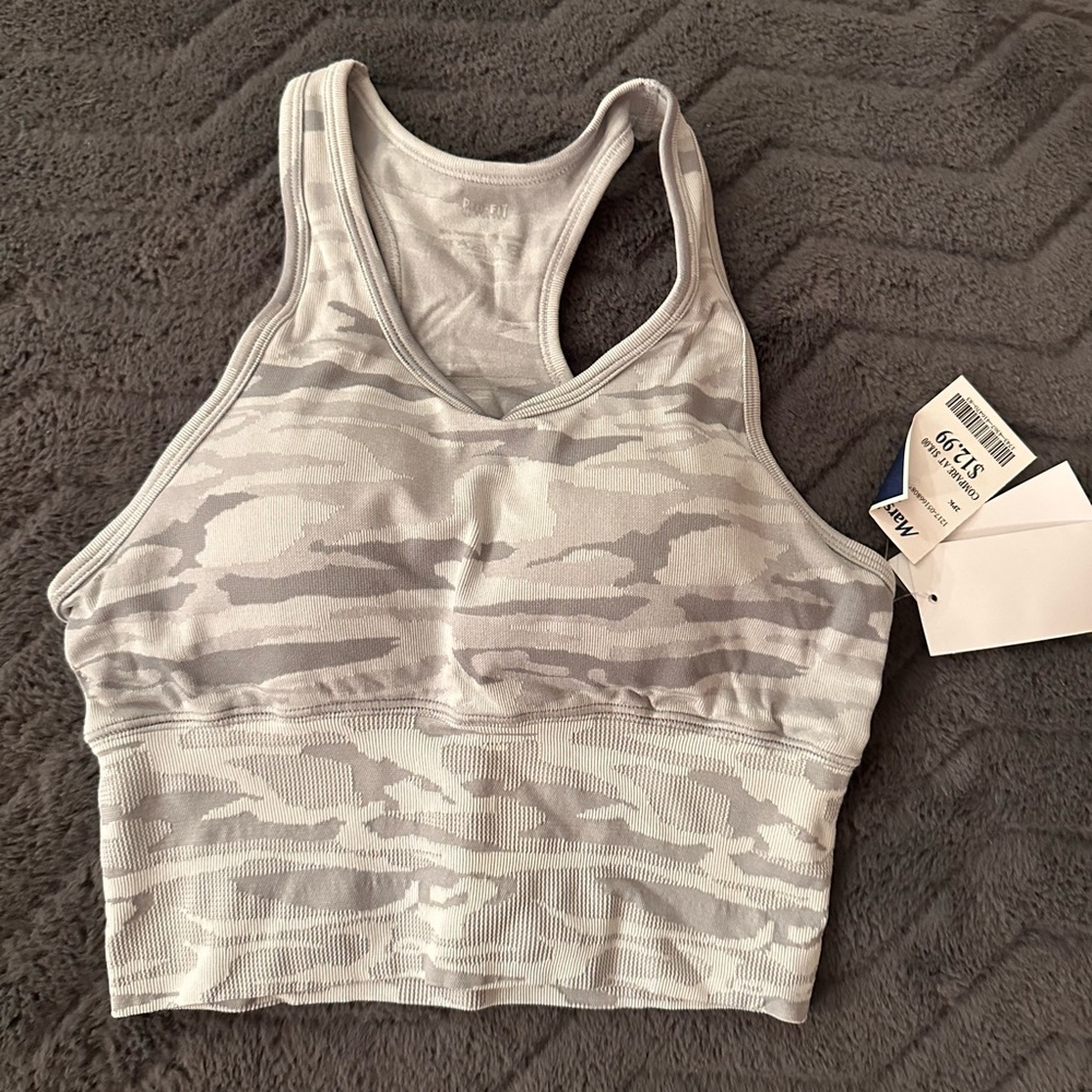 Pro-Fit Seamless Workout Bra/Top SZ MED NWT!